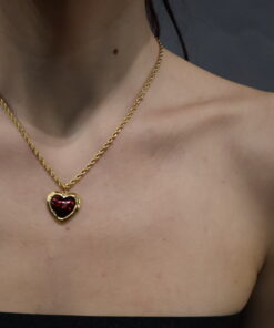 Alternative view of Rubi Heart